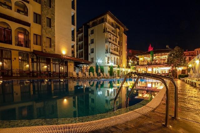 Aparthotel Rose Village ÖE