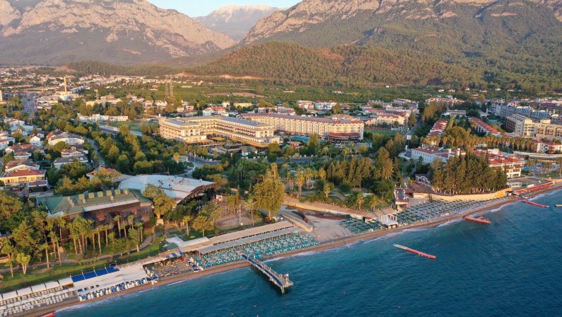 Crystal De Luxe Resort and Spa