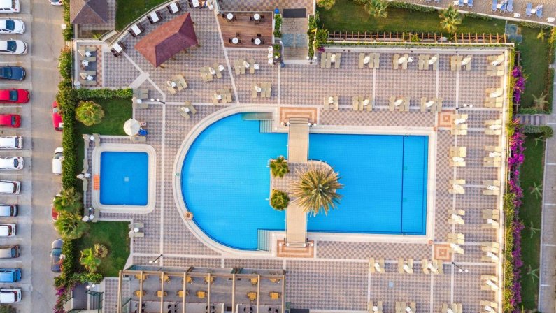 Hotel Hydramis Palace Beach Resort