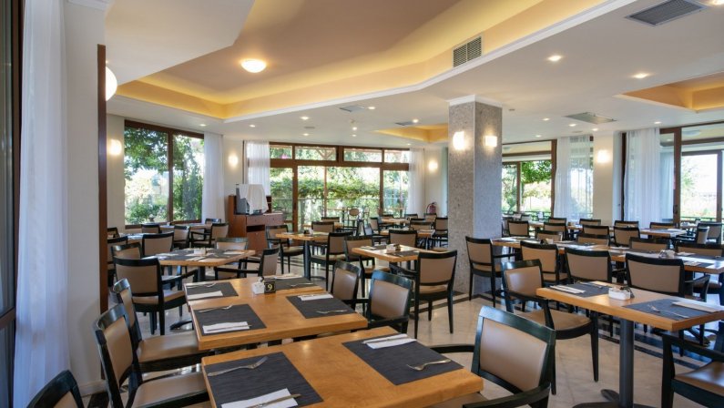 Hotel Hydramis Palace Beach Resort