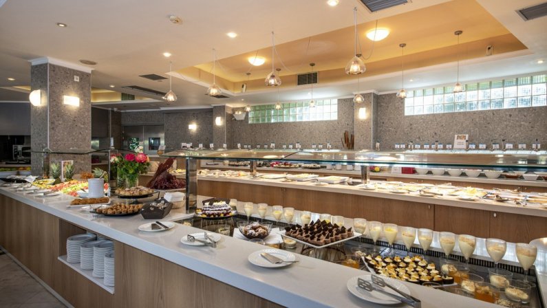 Hotel Hydramis Palace Beach Resort