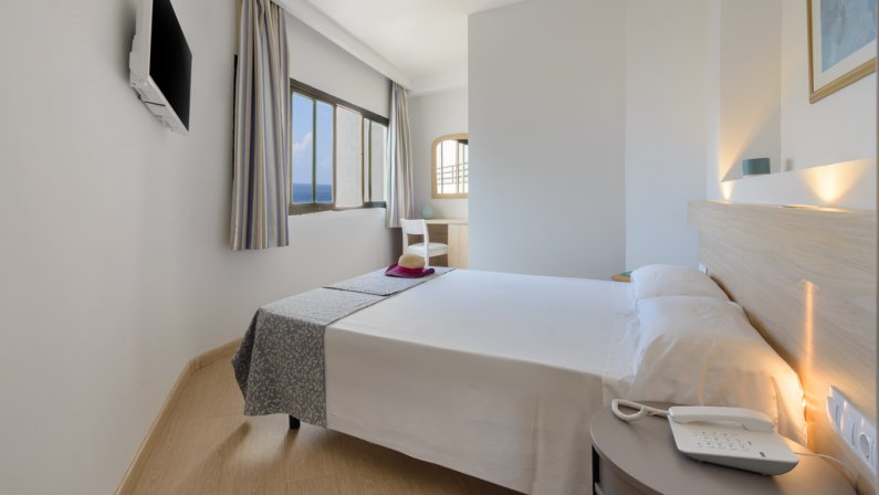 Vibra Beverly Playa Hotel