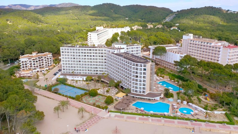 Vibra Beverly Playa Hotel