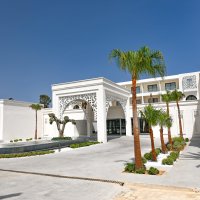 ONE RESORT PREMIUM