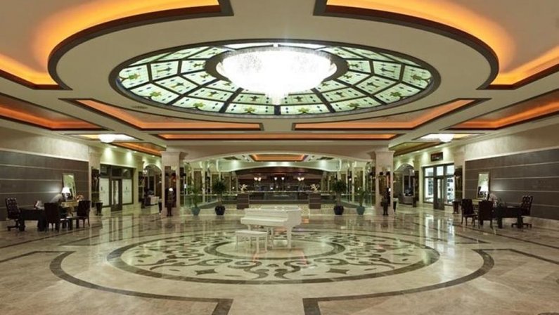 CRATOS PREMIUM HOTEL