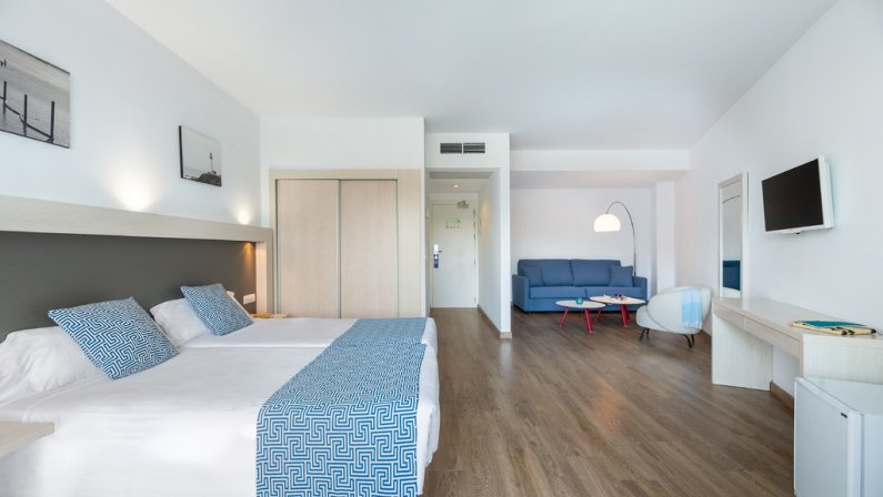 Vibra Beverly Playa Hotel