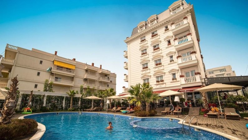 Hotel Flower & Spa