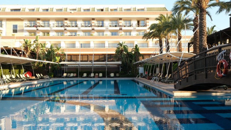 Crystal De Luxe Resort and Spa
