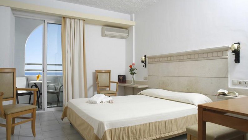 Glaros Beach Hotel
