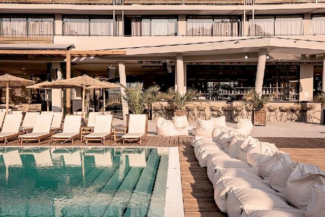 Sunny Beach Club 