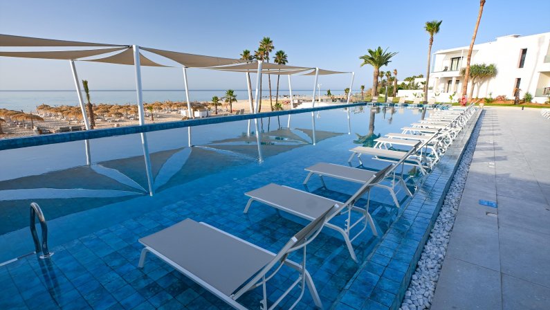 ONE RESORT PREMIUM