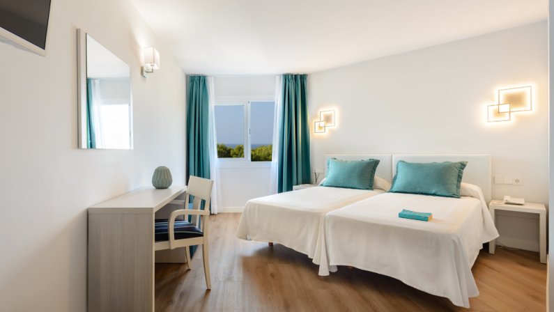 Vibra Beverly Playa Hotel