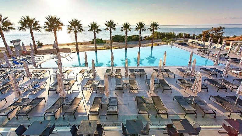 TESORO BLU HOTEL & SPA
