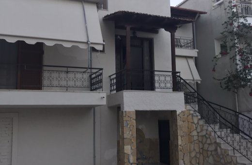 SPIROS APARTMANHÁZ