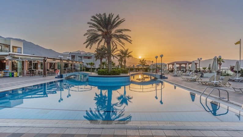 Hotel Hydramis Palace Beach Resort