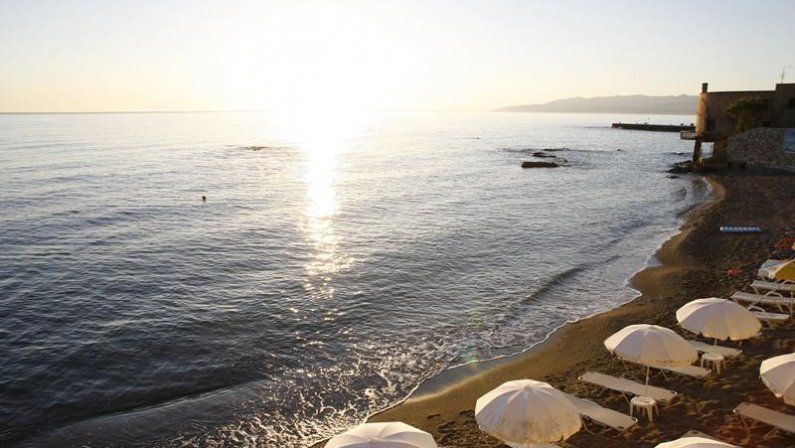 Glaros Beach Hotel