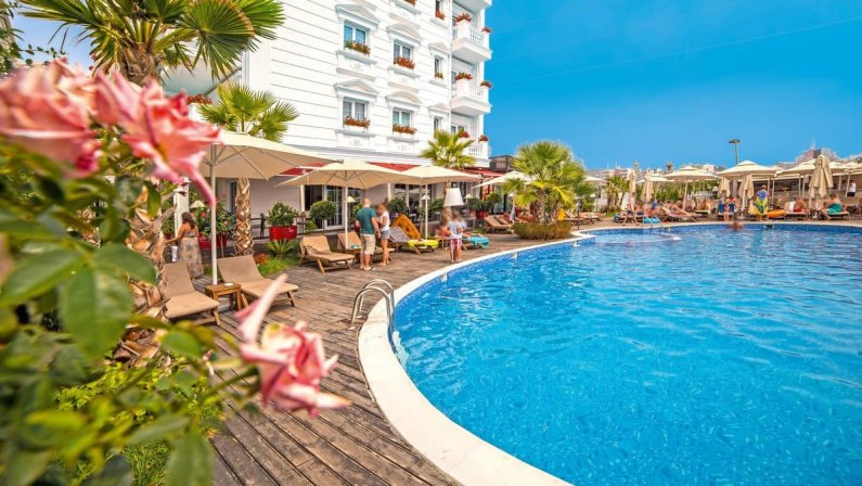 Hotel Flower & Spa