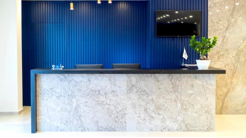 Hotel AMR