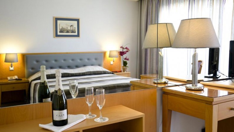 Athena Hotel