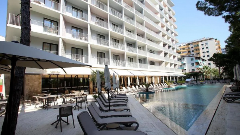 Durres Bay Hotel