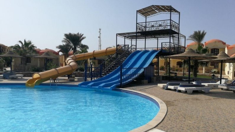 PROTELS CRYSTAL BEACH RESORT