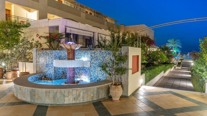 Hotel Hydramis Palace Beach Resort