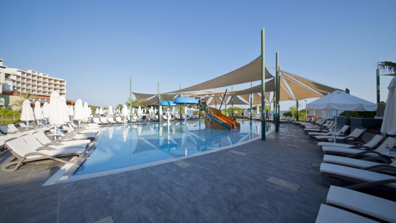 AKRA SORGUN TUI BLUE SENSATORI
