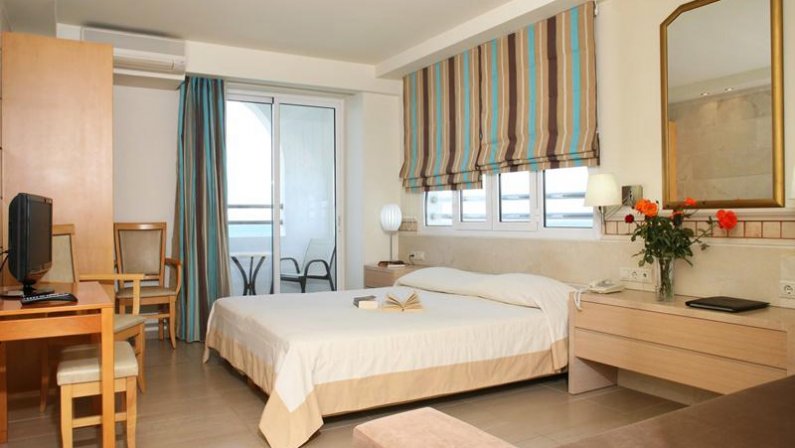 Glaros Beach Hotel