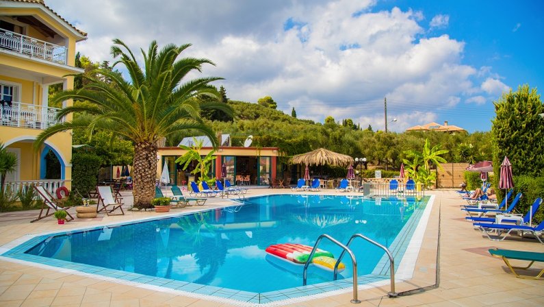 Sunflower Apartments & Studios Zakynthos