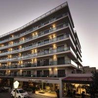 Manousos City Hotel