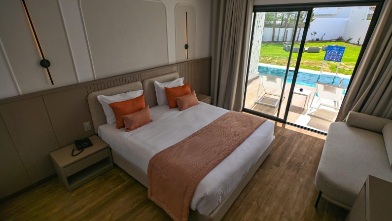 ONE RESORT PREMIUM