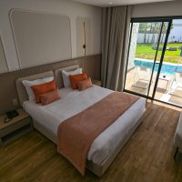 ONE RESORT PREMIUM