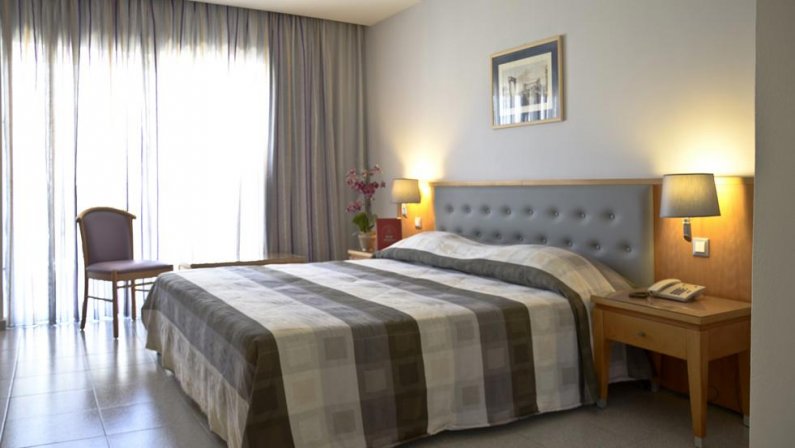 Athena Hotel