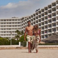 Vibra Beverly Playa Hotel